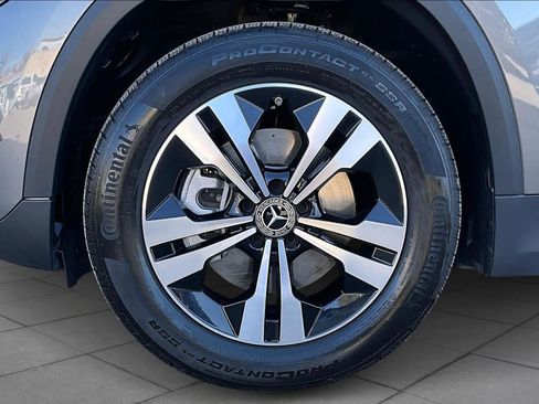 Used 2025 Mercedes-Benz GLA 250 image 11