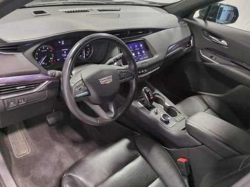 Used 2023 Cadillac XT4 Luxury w/ Cold Weather Package image 12