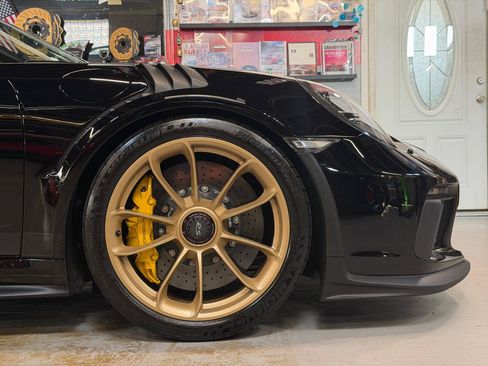 Used 2019 Porsche 911 GT3 RS RWD image 13