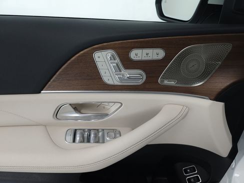 Used 2026 Mercedes-Benz GLE 450e 4MATIC image 6