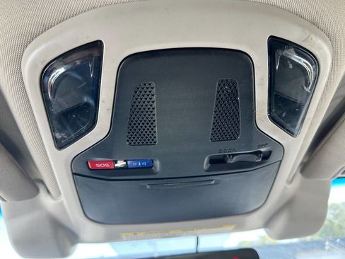 Used 2021 Subaru Outback Premium image 12