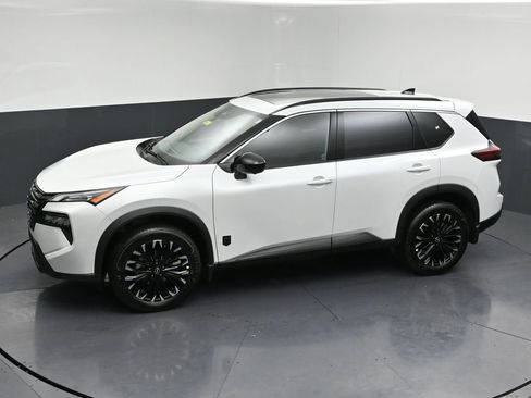 New 2026 Nissan Rogue SV AWD/4WD image 24