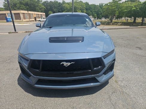 Used 2025 Ford Mustang GT RWD image 2
