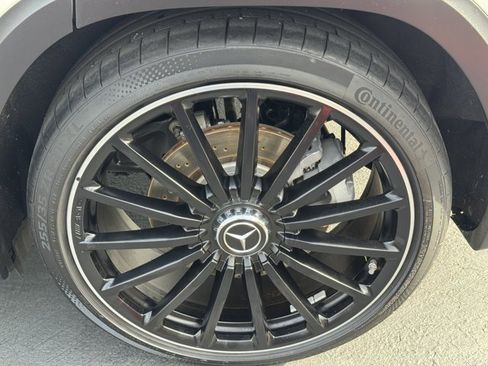 Used 2024 Mercedes-Benz GLB 35 AMG 4MATIC image 15