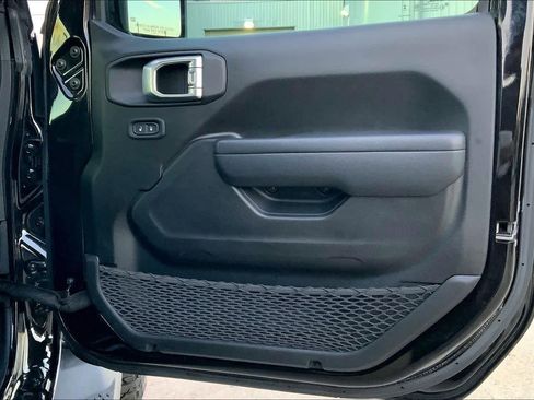 Used 2023 Jeep Wrangler Unlimited Rubicon 4xe w/ Cold Weather Group image 22