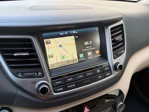 Used 2017 Hyundai Tucson SE Plus AWD/4WD image 21
