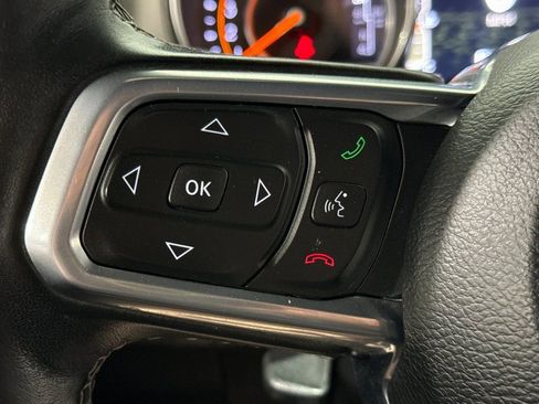 Used 2020 Jeep Wrangler Unlimited Sahara w/ Uconnect 4C Nav & Sound Group image 5