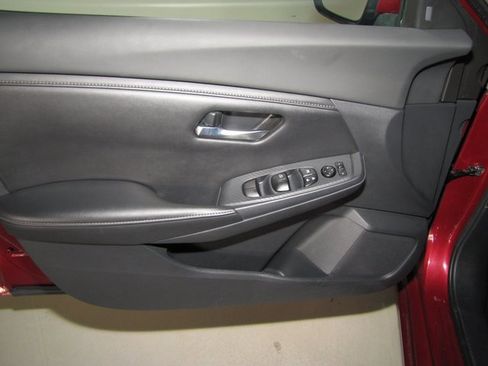 Used 2022 Nissan Sentra SV image 10