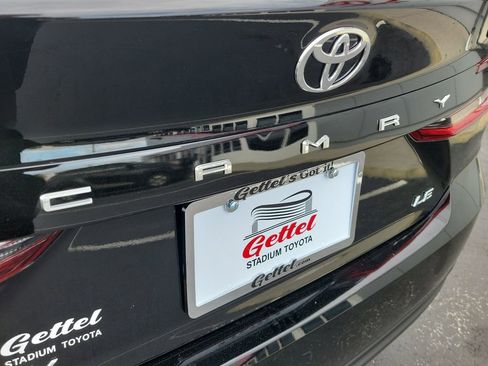 Used 2025 Toyota Camry LE image 7