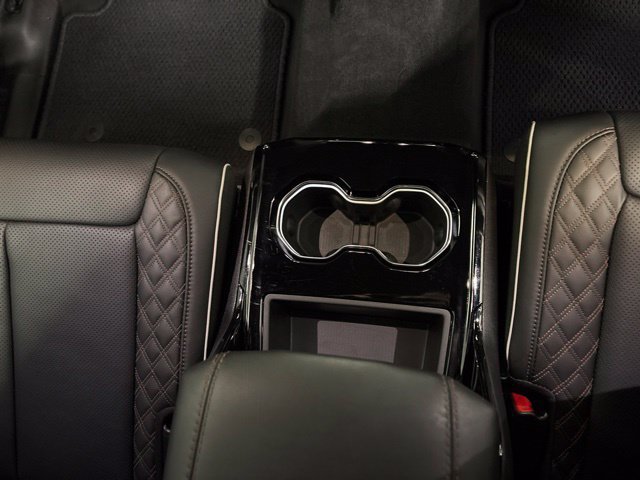 Used 2025 Jeep Grand Cherokee L Summit AWD/4WD image 36