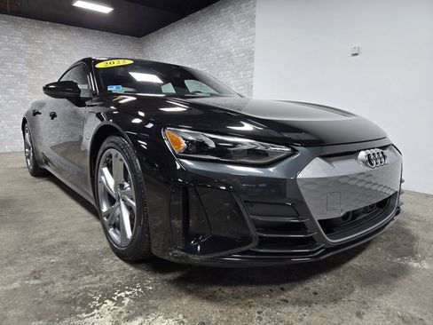 Used 2022 Audi e-tron GT Premium Plus image 4