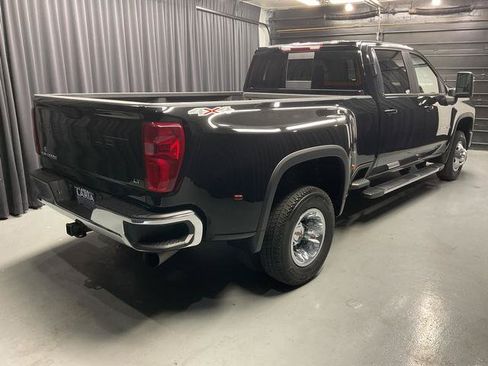Used 2025 Chevrolet Silverado 3500 LT AWD/4WD image 8