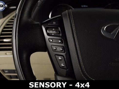Used 2023 INFINITI QX80 Sensory image 32