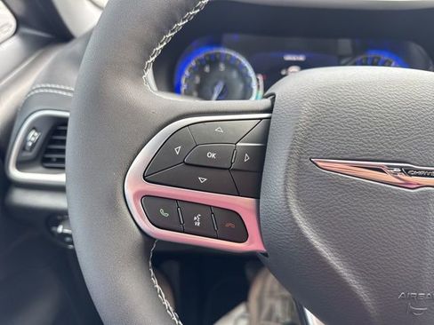 New 2026 Chrysler Pacifica Select image 21