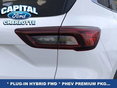 New 2025 Ford Escape SE w/ PHEV Premium Package image 22