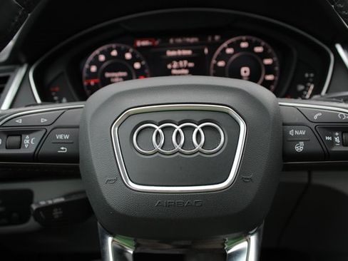 Used 2019 Audi Q5 2.0T Premium Plus w/ Premium Plus Package image 19