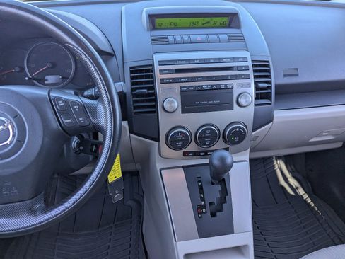 Used 2008 MAZDA MAZDA5 Sport image 19