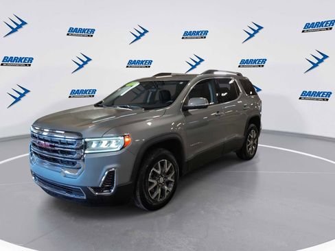 Used 2023 GMC Acadia SLE w/ Driver Convenience Package image 4