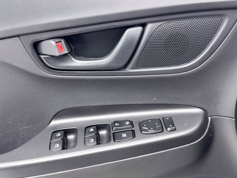 Used 2020 Hyundai Kona SE image 24