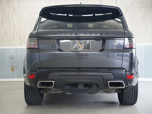 Used 2022 Land Rover Range Rover Sport HST image 9