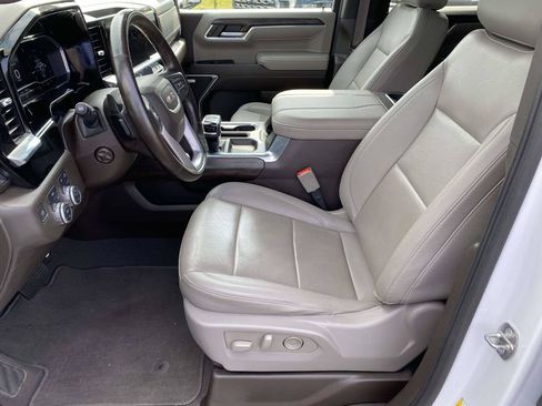 Used 2024 GMC Sierra 1500 SLT w/ SLT Convenience Package AWD/4WD image 15