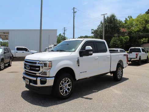 Used 2022 Ford F350 Lariat w/ Lariat Ultimate Package AWD/4WD image 2
