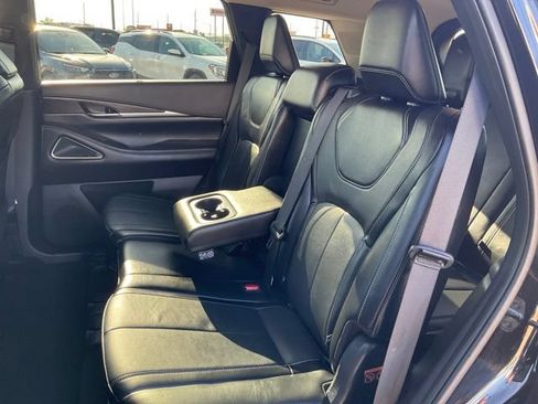 Used 2023 INFINITI QX60 Sensory w/ Cargo Package AWD/4WD image 31