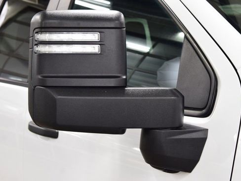 Used 2025 Chevrolet Silverado 2500 Custom w/ Custom Value Package image 19