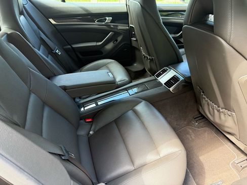 Used 2015 Porsche Panamera 4S image 37