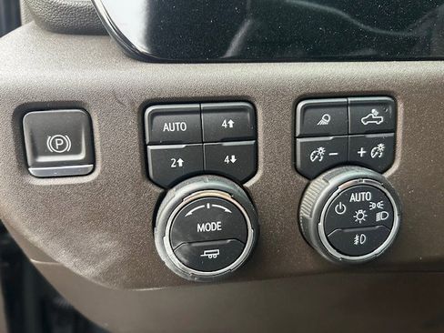 Used 2023 Chevrolet Silverado 1500 LTZ image 13