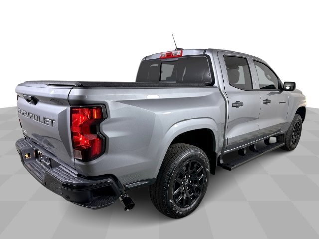 Used 2026 Chevrolet Colorado W/T RWD image 9