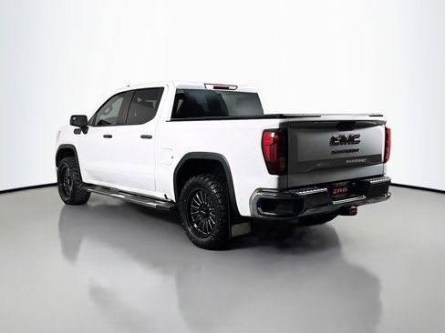 Used 2020 GMC Sierra 1500 4x4 Crew Cab w/ Sierra Value Package image 3