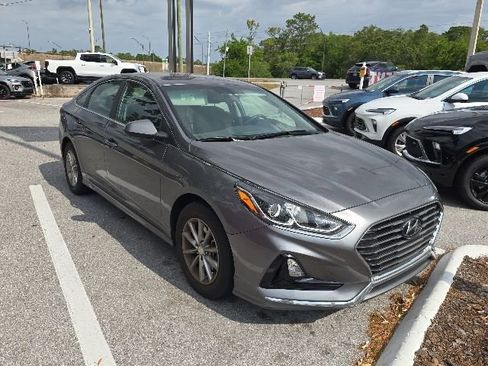 Used 2019 Hyundai Sonata SE FWD image 4