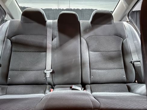 Used 2019 Hyundai Elantra SE w/ Cargo Package image 26