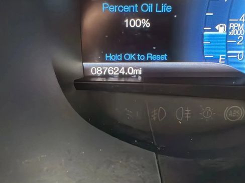 Used 2018 Ford Edge Sport w/ Ford Safe & Smart Package image 17