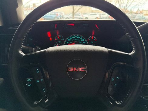 Used 2020 GMC Savana 2500 Extended w/ Enhanced Convenience Package image 25
