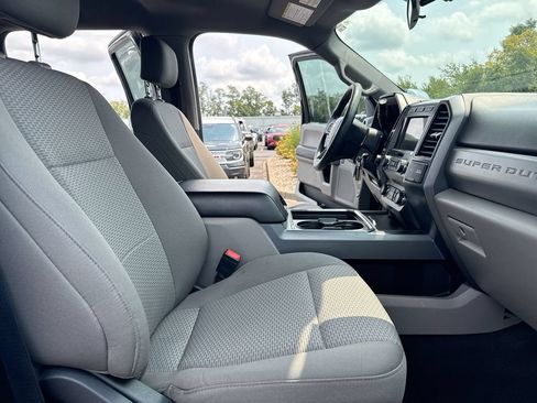 Used 2021 Ford F250 XLT w/ XLT Premium Package AWD/4WD image 22