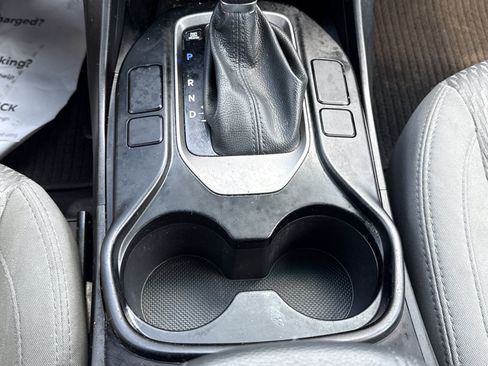 Used 2018 Hyundai Santa Fe Sport FWD image 24