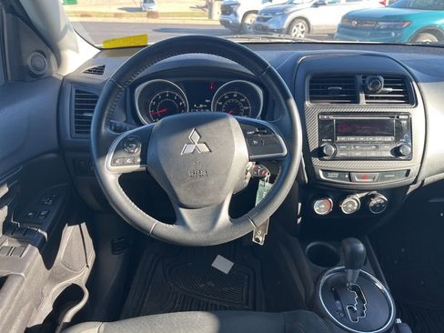 Used 2015 Mitsubishi Outlander Sport ES image 25