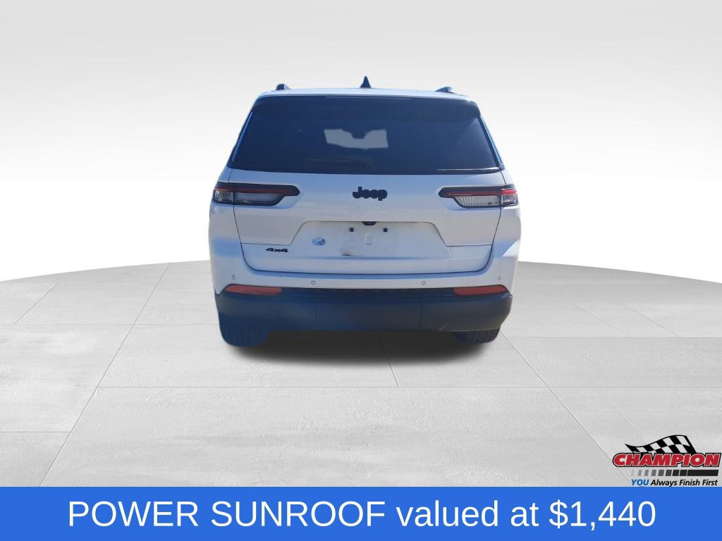 Used 2023 Jeep Grand Cherokee L Laredo AWD/4WD image 4