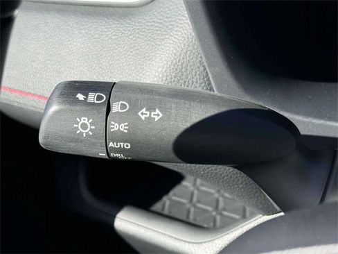 Used 2022 Toyota RAV4 SE image 24