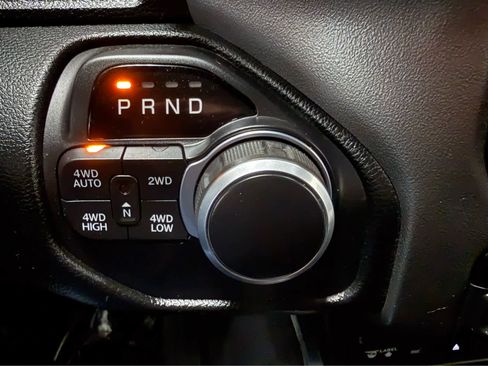 Used 2019 RAM 1500 Big Horn image 15