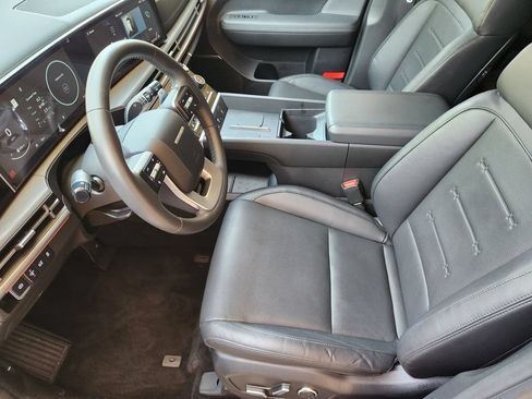 Certified 2025 Hyundai Santa Fe Limited FWD image 12