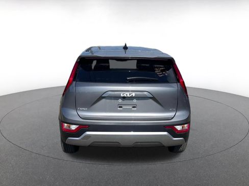 Used 2026 Kia Niro LX FWD image 12
