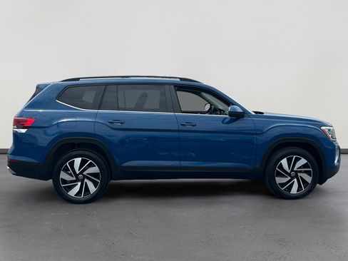 Certified 2026 Volkswagen Atlas SE FWD image 6