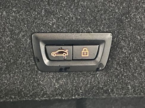 Used 2022 BMW 330i xDrive Sedan w/ Premium Package 2 image 42