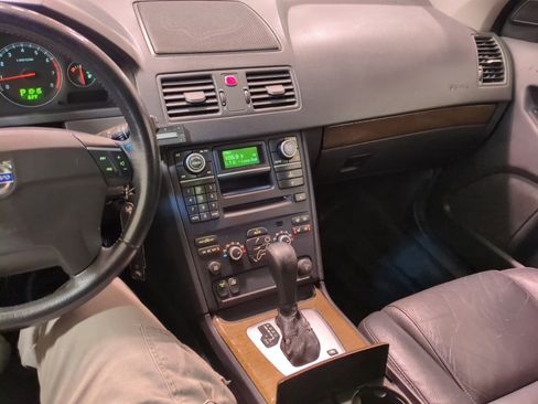 Used 2010 Volvo XC90 3.2 image 21