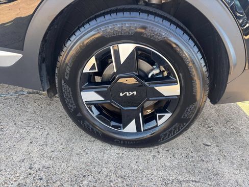 Used 2026 Kia Sportage LX FWD image 25