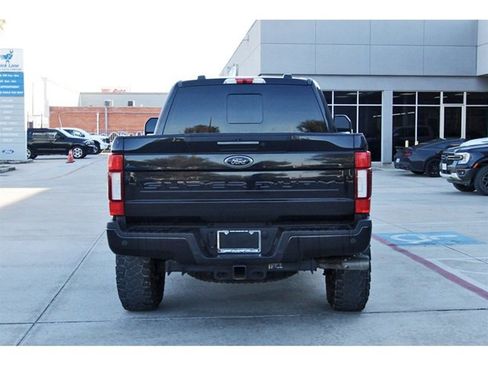 Used 2022 Ford F250 Lariat w/ Tremor Off-Road Package image 3