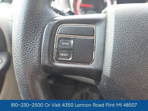 Used 2014 Dodge Grand Caravan SXT FWD image 18